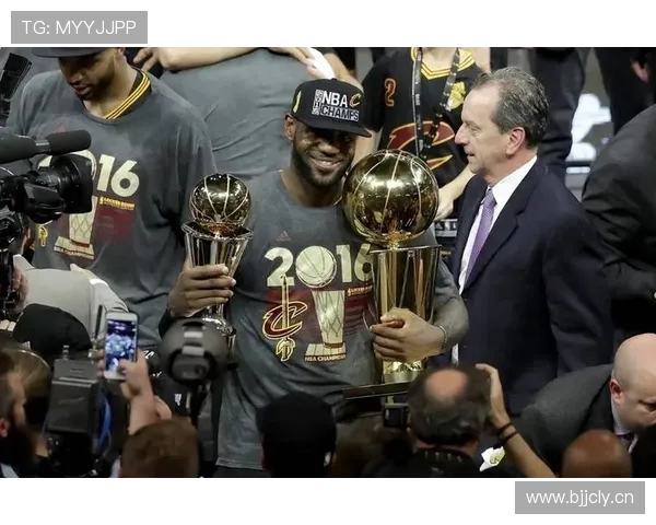 塞利称詹姆斯球衣销量20年稳居前五他是NBA与中国的桥梁与纽带